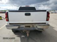 ✅ 2006 Chevrolet Silverado 2500HD LT3 • VIN: 1GCHK23UX6F191374 • Lot: 56893015. Wystawiony na Copart z przebiegiem Nie podano. Bezpłatny archiwum sprzedaży aukcyjnych z USA i szczegółowy raport historii pojazdu na DreamBid. Zdjęcie 6.