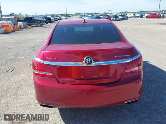 ✅ 2014 Buick LaCrosse Leather • VIN: 1G4GB5G33EF130196 • Lot: 42748644. Listed on IAAI with 88,611 mi. Free auction sales archive from the USA and detailed vehicle history report at DreamBid. Image 16.