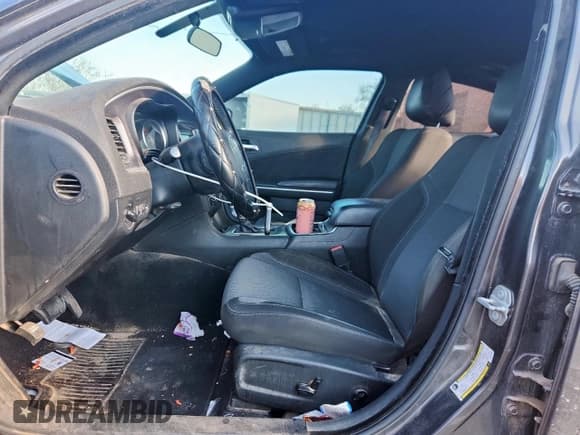 ✅ 2019 Dodge Charger SXT • VIN: 2C3CDXBG0KH707686 • Lot: 85947115. Wystawiony na Copart z przebiegiem 85 160 mil. Bezpłatny archiwum sprzedaży aukcyjnych z USA i szczegółowy raport historii pojazdu na DreamBid. Zdjęcie 7.