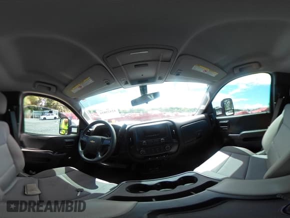 ✅ 2015 Chevrolet Silverado 2500HD Work Truck • VIN: 1GC0CUEG0FZ502953 • Lot: 42425034. Wystawiony na IAAI z przebiegiem Nie podano. Bezpłatny archiwum sprzedaży aukcyjnych z USA i szczegółowy raport historii pojazdu na DreamBid. Zdjęcie 18.