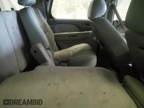 ✅ 2010 GMC Yukon SLT • VIN: 1GKUCCE06AR107347 • Lot: 56041895. Listed on Copart with 201,045 mi. Free auction sales archive from the USA and detailed vehicle history report at DreamBid. Image 10.