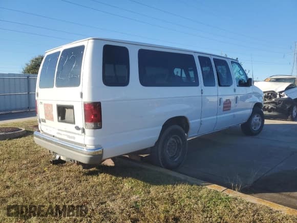✅ 2002 Ford Econoline Passenger XL • VIN: 1FBSS31S82HB36096 • Lot: 80654574. Listed on Copart with 170,656 mi. Free auction sales archive from the USA and detailed vehicle history report at DreamBid. Image 3.