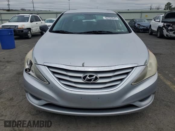 ✅ 2011 Hyundai Sonata GLS • VIN: 5NPEB4AC5BH122617 • Lot: 82494645. Listed on Copart with 115,258 mi. Free auction sales archive from the USA and detailed vehicle history report at DreamBid. Image 5.