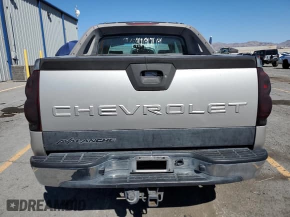 ✅ 2006 Chevrolet Avalanche LS • VIN: 3GNEC12Z46G141535 • Lot: 85553185. Listed on Copart with 173,122 mi. Free auction sales archive from the USA and detailed vehicle history report at DreamBid. Image 6.