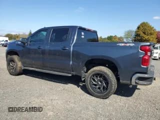 ✅ 2021 Chevrolet Silverado 1500 LT • VIN: 1GCUYDET8MZ418277 • Lot: 77741544. Wystawiony na Copart z przebiegiem 69 798 mil. Bezpłatny archiwum sprzedaży aukcyjnych z USA i szczegółowy raport historii pojazdu na DreamBid. Zdjęcie 2.