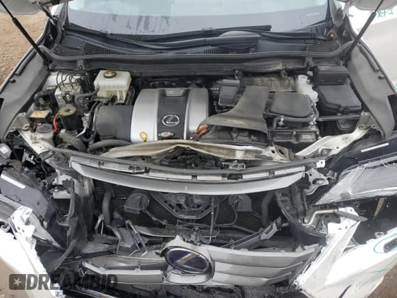 ✅ 2018 Lexus RX 450h • VIN: 2T2BGMCA1JC028313 • Lot: 82275705. Wystawiony na Copart z przebiegiem 52 320 mil. Bezpłatny archiwum sprzedaży aukcyjnych z USA i szczegółowy raport historii pojazdu na DreamBid. Zdjęcie 12.