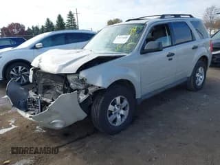 ✅ 2009 Ford Escape XLT • VIN: 1FMCU03769KA86731 • Лот: 43674608. Опубликован ранее на IAAI с пробегом 195 057 миль. Бесплатный доступ к архиву аукционных продаж из США и подробный отчёт об истории автомобиля на DreamBid. Изображение 2.