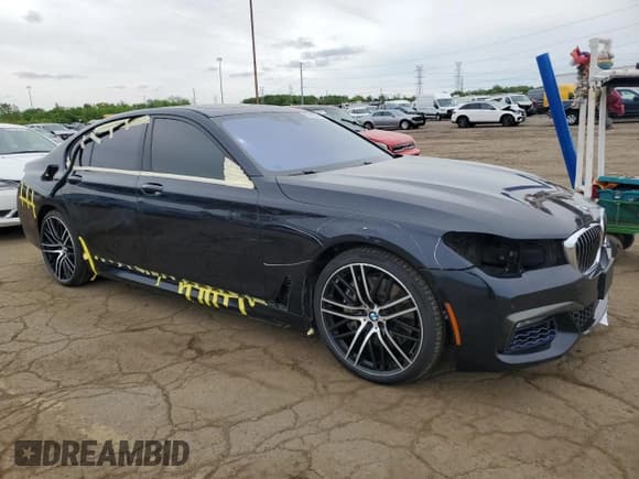 ✅ 2018 BMW 7 Series 750i xDrive • VIN: WBA7B0C52JG527205 • Lot: 57452265. Wystawiony na Copart z przebiegiem 120 655 mil. Bezpłatny archiwum sprzedaży aukcyjnych z USA i szczegółowy raport historii pojazdu na DreamBid. Zdjęcie 4.