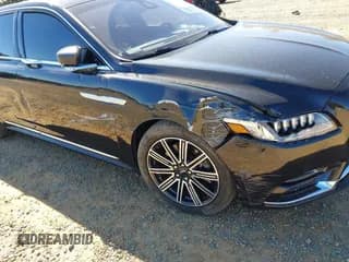 ✅ 2019 Lincoln Continental Reserve • VIN: 1LN6L9NP9K5600156 • Lot: 43469555. Wystawiony na IAAI z przebiegiem 143 469 mil. Bezpłatny archiwum sprzedaży aukcyjnych z USA i szczegółowy raport historii pojazdu na DreamBid. Zdjęcie 6.