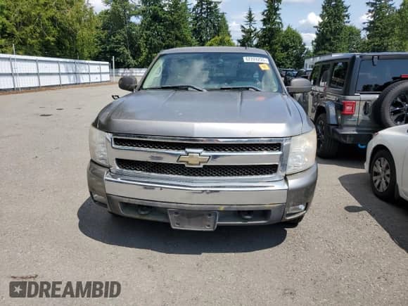 2008 Chevrolet Silverado 1500 Work Truck with VIN 1GCEC19J08E157136, listed as a Copart auction lot 62224235 with 146,281 mi miles and Salvage title. Bid and sale history available at DreamBid. Image 5.