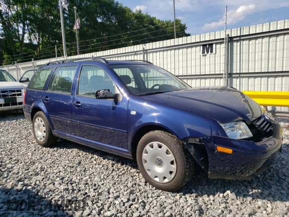 ✅ 2002 Volkswagen Jetta GL • VIN: WVWRK61J12W525113 • Lot: 61213625. Listed on Copart with 47,259 mi. Free auction sales archive from the USA and detailed vehicle history report at DreamBid. Image 4.