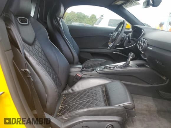 ✅ 2017 Audi TT Roadster • VIN: TRUT5CFV1H1013449 • Lot: 81082865. Wystawiony na Copart z przebiegiem 57 684 mil. Bezpłatny archiwum sprzedaży aukcyjnych z USA i szczegółowy raport historii pojazdu na DreamBid. Zdjęcie 10.