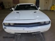 ✅ 2013 Dodge Challenger Rallye Redline • VIN: 2C3CDYAGXDH695654 • Lot: 47981885. Wystawiony na Copart z przebiegiem 220 073 mil. Bezpłatny archiwum sprzedaży aukcyjnych z USA i szczegółowy raport historii pojazdu na DreamBid. Zdjęcie 5.