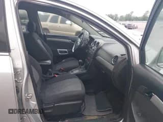 ✅ 2012 Chevrolet Captiva Sport LT • VIN: 3GNAL3E5XCS590035 • Lot: 42361870. Wystawiony na IAAI z przebiegiem 231 136 mil. Bezpłatny archiwum sprzedaży aukcyjnych z USA i szczegółowy raport historii pojazdu na DreamBid. Zdjęcie 5.