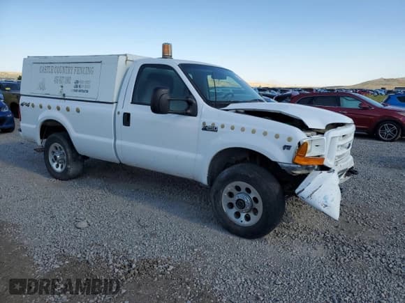 ✅ 2000 Ford F-250 XL • VIN: 1FTNF21L7YEB05366 • Lot: 64141555. Listed on Copart with 242,694 mi. Free auction sales archive from the USA and detailed vehicle history report at DreamBid. Image 4.