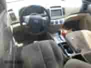 ✅ 2009 Hyundai Elantra SE • VIN: KMHDU46DX9U815430 • Lot: 58084935. Wystawiony na Copart z przebiegiem 183 412 mil mil. Skorzystaj z bezpłatnego archiwum sprzedaży aukcyjnych z USA i zobacz szczegółowy raport historii pojazdu na DreamBid. Zdjęcie 8.