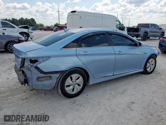 ✅ 2015 Hyundai Sonata • VIN: KMHEC4A45FA125564 • Лот: 80617075. Опубликован ранее на Copart с пробегом 210 974 миль. Бесплатный доступ к архиву аукционных продаж из США и подробный отчёт об истории автомобиля на DreamBid. Изображение 3.