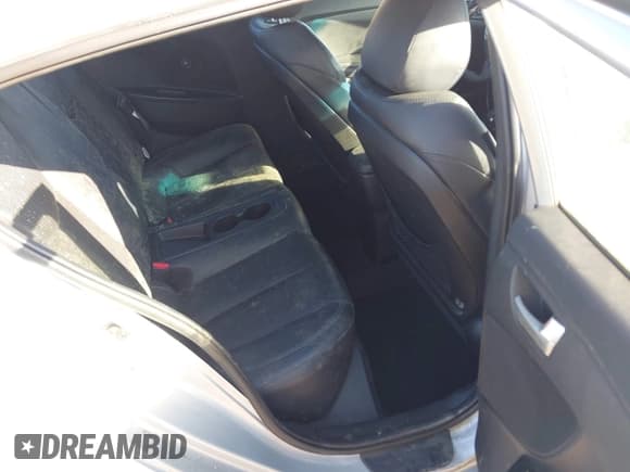 ✅ 2013 Hyundai Veloster Turbo • VIN: KMHTC6AE3DU086948 • Lot: 43372897. Listed on IAAI with 110,926 mi. Free auction sales archive from the USA and detailed vehicle history report at DreamBid. Image 8.