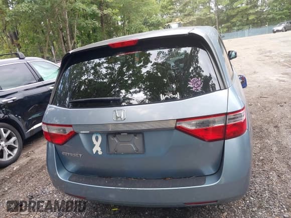 ✅ 2013 Honda Odyssey EX • VIN: 5FNRL5H47DB004640 • Lot: 42953700. Listed on IAAI with 99,716 mi. Free auction sales archive from the USA and detailed vehicle history report at DreamBid. Image 16.