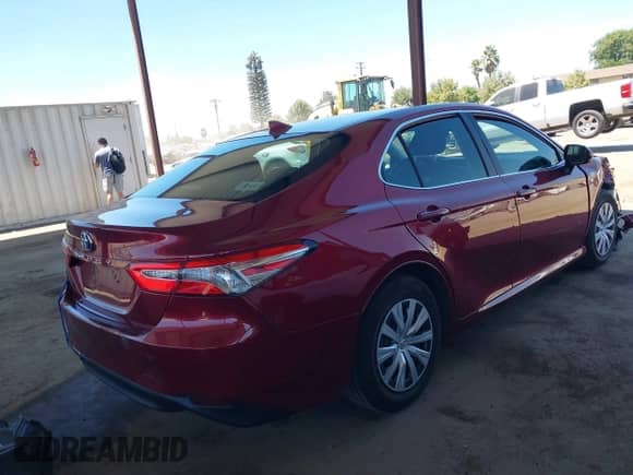 2020 Toyota Camry Hybrid LE с VIN 4T1C31AK8LU525374, выставлен на аукционе IAAI как лот 42814530 с пробегом 99 867 миль миль и . История ставок и продаж доступна на DreamBid. Изображение 4.
