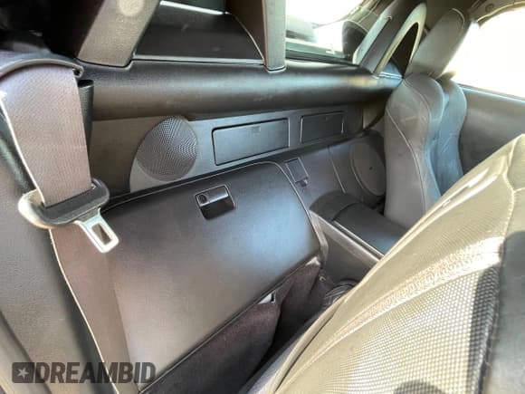 ✅ 2005 Nissan 350Z Touring • VIN: JN1AZ36AX5M760256 • Lot: 62198355. Wystawiony na Copart z przebiegiem 102 391 mil. Bezpłatny archiwum sprzedaży aukcyjnych z USA i szczegółowy raport historii pojazdu na DreamBid. Zdjęcie 6.