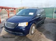 ✅ 2015 Chrysler Town & Country Touring L • VIN: 2C4RC1CG1FR561951 • Lot: 43686356. Wystawiony na IAAI z przebiegiem 157 263 mil. Bezpłatny archiwum sprzedaży aukcyjnych z USA i szczegółowy raport historii pojazdu na DreamBid. Zdjęcie 17.