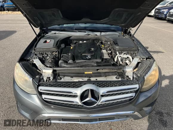 ✅ 2017 Mercedes-Benz GLC 300 • VIN: WDC0G4JB0HF127630 • Лот: 85416585. Опубликован ранее на Copart с пробегом 192 464 миль. Бесплатный доступ к архиву аукционных продаж из США и подробный отчёт об истории автомобиля на DreamBid. Изображение 8.