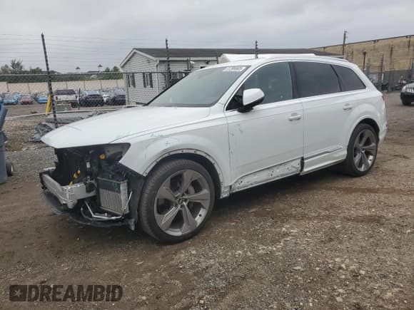 ✅ 2020 Audi Q7 Prestige • VIN: WA1VXAF79LD008309 • Lot: 81399905. Listed on Copart with 49,091 mi. Free auction sales archive from the USA and detailed vehicle history report at DreamBid. Image 1.