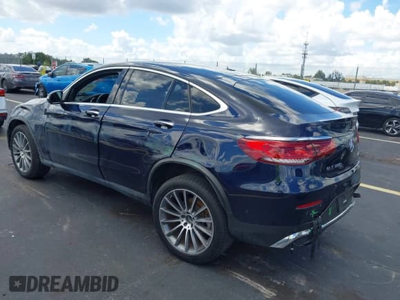 ✅ 2021 Mercedes-Benz GLC 300 • VIN: W1N0J8EB3MF905768 • Lot: 42976137. Listed on IAAI with 19,351 mi. Free auction sales archive from the USA and detailed vehicle history report at DreamBid. Image 3.