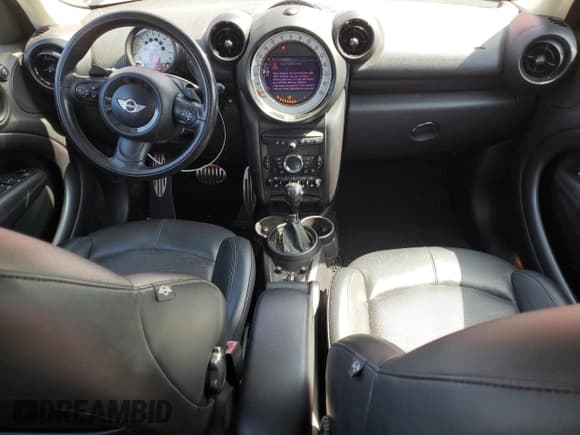 ✅ 2013 MINI Countryman S • VIN: WMWZC3C59DWP20937 • Lot: 62224105. Listed on Copart with 117,669 mi. Free auction sales archive from the USA and detailed vehicle history report at DreamBid. Image 8.