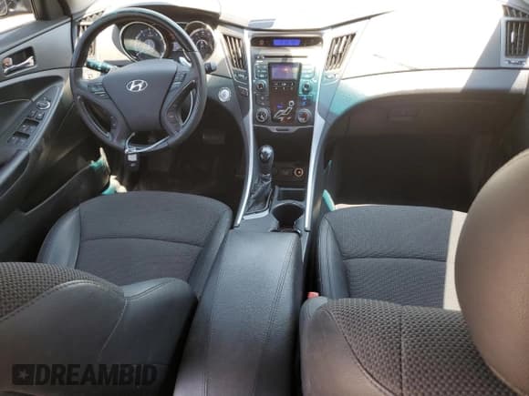 ✅ 2011 Hyundai Sonata SE • VIN: 5NPEC4AC8BH211627 • Lot: 62463104. Wystawiony na Copart z przebiegiem 110 942 mil. Bezpłatny archiwum sprzedaży aukcyjnych z USA i szczegółowy raport historii pojazdu na DreamBid. Zdjęcie 8.