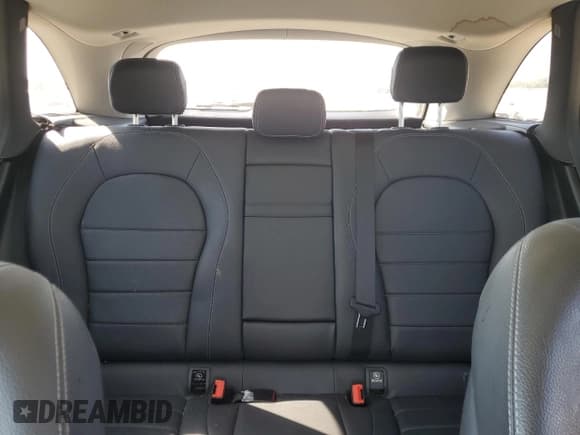 ✅ 2019 Mercedes-Benz GLC 300 • VIN: WDC0G4JB8K1002525 • Лот: 85152025. Опубликован ранее на Copart с пробегом 83 860 миль. Бесплатный доступ к архиву аукционных продаж из США и подробный отчёт об истории автомобиля на DreamBid. Изображение 10.