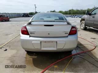 2005 Dodge Neon SXT z VIN 1B3ES56CX5D142131, wystawiony jako Copart lot #54055695 z przebiegiem 82 984 mil mil oraz Nie do naprawy • Non repairable. Historia ofert i sprzedaży dostępna na DreamBid. Obrazek 6.