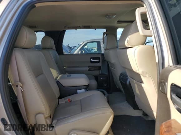 ✅ 2008 Toyota Sequoia Platinum • VIN: 5TDZY67A08S000932 • Lot: 47020145. Wystawiony na Copart z przebiegiem 156 816 mil. Bezpłatny archiwum sprzedaży aukcyjnych z USA i szczegółowy raport historii pojazdu na DreamBid. Zdjęcie 11.