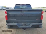 ✅ 2019 Chevrolet Silverado 1500 RST • VIN: 1GCUYEEDXKZ141613 • Lot: 69301784. Wystawiony na Copart z przebiegiem Nie podano. Bezpłatny archiwum sprzedaży aukcyjnych z USA i szczegółowy raport historii pojazdu na DreamBid. Zdjęcie 6.