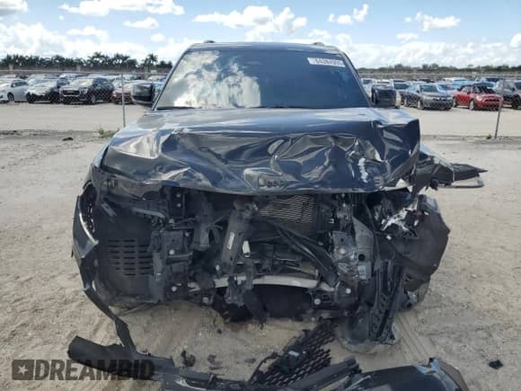 2022 Jeep Grand Cherokee Altitude with VIN 1C4RJGAG9N8572685, listed as a Copart auction lot 84384905 with 35,690 mi miles and Non repairable. Bid and sale history available at DreamBid. Image 5.