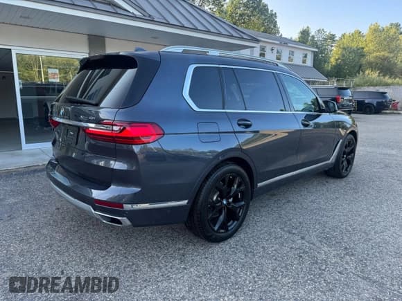 ✅ 2019 BMW X7 xDrive40i • VIN: 5UXCW2C55KLB44273 • Lot: 93519415. Wystawiony na Copart z przebiegiem 135 766 mil. Bezpłatny archiwum sprzedaży aukcyjnych z USA i szczegółowy raport historii pojazdu na DreamBid. Zdjęcie 4.