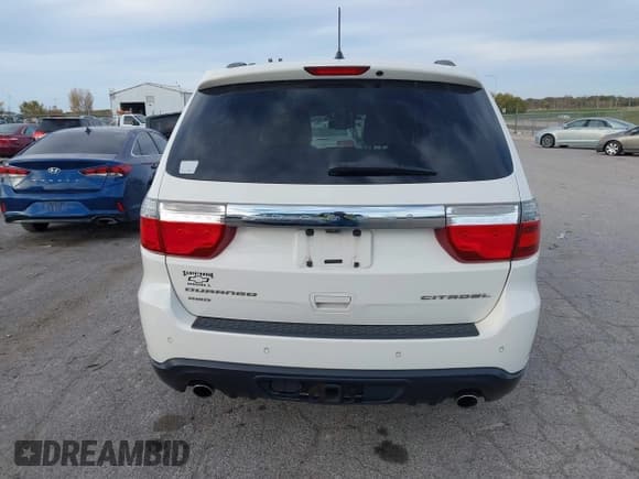 ✅ 2011 Dodge Durango Citadel • VIN: 1D4SE5GT9BC695252 • Лот: 43574255. Опубликован ранее на IAAI с пробегом 199 991 миль. Бесплатный доступ к архиву аукционных продаж из США и подробный отчёт об истории автомобиля на DreamBid. Изображение 16.