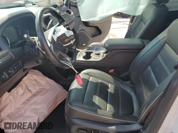 ✅ 2020 GMC Acadia Denali • VIN: 1GKKNXLS3LZ191823 • Lot: 68744145. Listed on Copart with 120,333 mi. Free auction sales archive from the USA and detailed vehicle history report at DreamBid. Image 7.