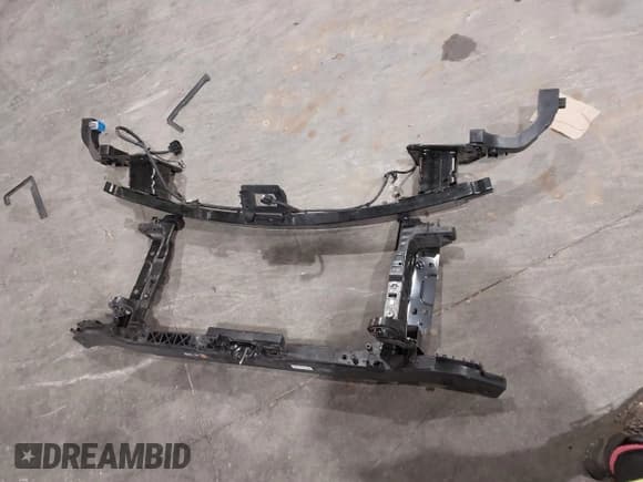 ✅ 2024 Hyundai Elantra Limited • VIN: KMHLP4DG8RU792942 • Lot: 43850872. Wystawiony na IAAI z przebiegiem 34 704 mil. Bezpłatny archiwum sprzedaży aukcyjnych z USA i szczegółowy raport historii pojazdu na DreamBid. Zdjęcie 12.