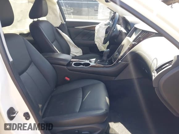 ✅ 2019 Infiniti Q50 Luxe • VIN: JN1EV7AP6KM514283 • Lot: 42723294. Listed on IAAI with 54,277 mi. Free auction sales archive from the USA and detailed vehicle history report at DreamBid. Image 5.