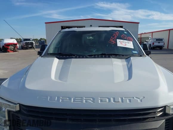 ✅ 2018 Ford F-250 XL • VIN: 1FT7X2A65JEC48077 • Лот: 41552587. Опубликован ранее на IAAI с пробегом 127 887 миль. Бесплатный доступ к архиву аукционных продаж из США и подробный отчёт об истории автомобиля на DreamBid. Изображение 6.