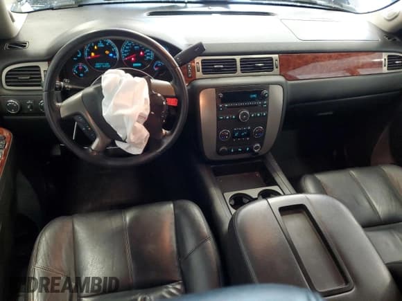 ✅ 2013 GMC Sierra 1500 SLT • VIN: 1GTR2WE79DZ202136 • Lot: 60446845. Listed on Copart with 121,138 mi. Free auction sales archive from the USA and detailed vehicle history report at DreamBid. Image 8.