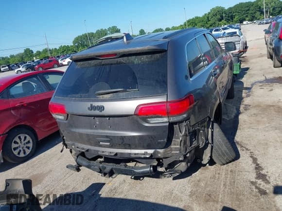 ✅ 2016 Jeep Grand Cherokee Overland • VIN: 1C4RJFCGXGC443961 • Lot: 42639434. Wystawiony na IAAI z przebiegiem 122 216 mil. Bezpłatny archiwum sprzedaży aukcyjnych z USA i szczegółowy raport historii pojazdu na DreamBid. Zdjęcie 17.