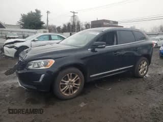 ✅ 2014 Volvo XC60 3.2L • VIN: YV4940DZ5E2527674 • Lot: 84101254. Listed on Copart with 107,607 mi. Free auction sales archive from the USA and detailed vehicle history report at DreamBid. Image 1.