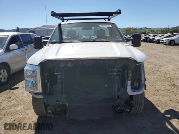 ✅ 2014 Ford F-250 XL • VIN: 1FTBF2A61EEB66169 • Lot: 49995335. Wystawiony na Copart z przebiegiem 122 399 mil. Bezpłatny archiwum sprzedaży aukcyjnych z USA i szczegółowy raport historii pojazdu na DreamBid. Zdjęcie 5.