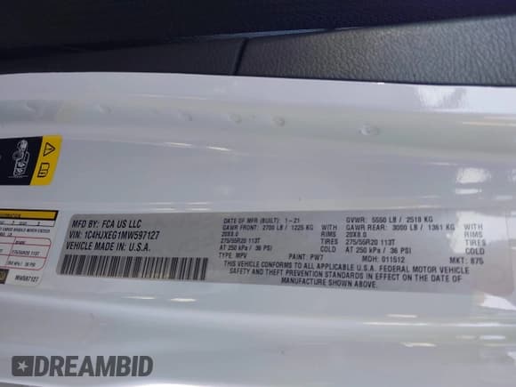 ✅ 2021 Jeep Wrangler Unlimited Sahara Altitude • VIN: 1C4HJXEG1MW597127 • Lot: 43594022. Wystawiony na IAAI z przebiegiem 82 436 mil. Bezpłatny archiwum sprzedaży aukcyjnych z USA i szczegółowy raport historii pojazdu na DreamBid. Zdjęcie 9.