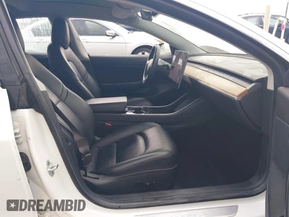 ✅ 2018 Tesla Model 3 Long Range Battery • VIN: 5YJ3E1EA2JF006519 • Лот: 42438263. Опубликован ранее на IAAI с пробегом 113 052 миль. Бесплатный доступ к архиву аукционных продаж из США и подробный отчёт об истории автомобиля на DreamBid. Изображение 5.