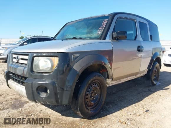 ✅ 2008 Honda Element LX • VIN: 5J6YH18398L000681 • Lot: 43336971. Listed on IAAI with 182,188 mi. Free auction sales archive from the USA and detailed vehicle history report at DreamBid. Image 2.