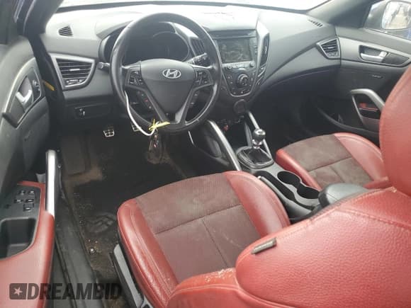 ✅ 2016 Hyundai Veloster Turbo R-Spec • VIN: KMHTC6AE9GU296376 • Lot: 69872225. Wystawiony na Copart z przebiegiem 120 425 mil. Bezpłatny archiwum sprzedaży aukcyjnych z USA i szczegółowy raport historii pojazdu na DreamBid. Zdjęcie 8.